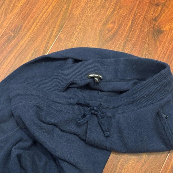 James Perse Cashmere Navy JoggerJogger Pants, size 2 - Picture 7 of 7